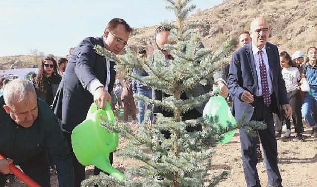 Geleceğe nefes, cumhuriyete nefes için 24bin fidan dikildi