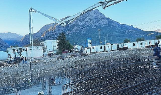 Yurt binasına beton atılmaya başlandı