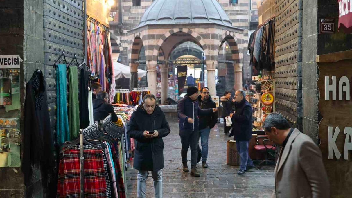 Diyarbakır’da vakıf kiracıları zamlara karşı isyan etti