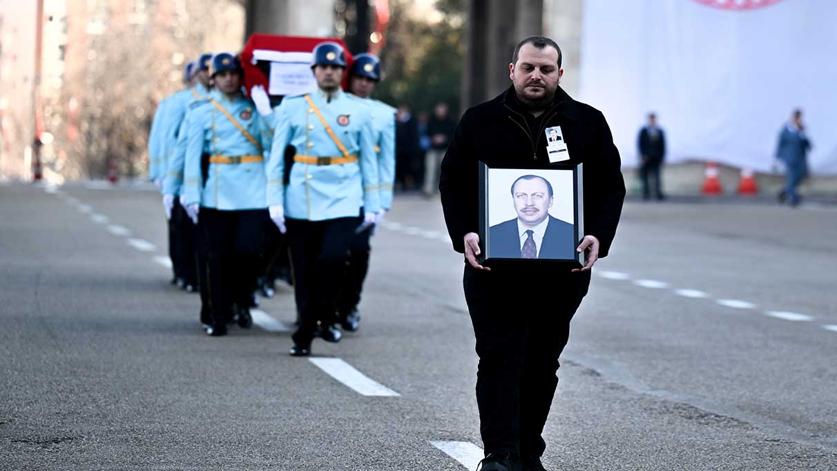 Yaşar Okuyan için Meclis’te cenaze töreni yapıldı