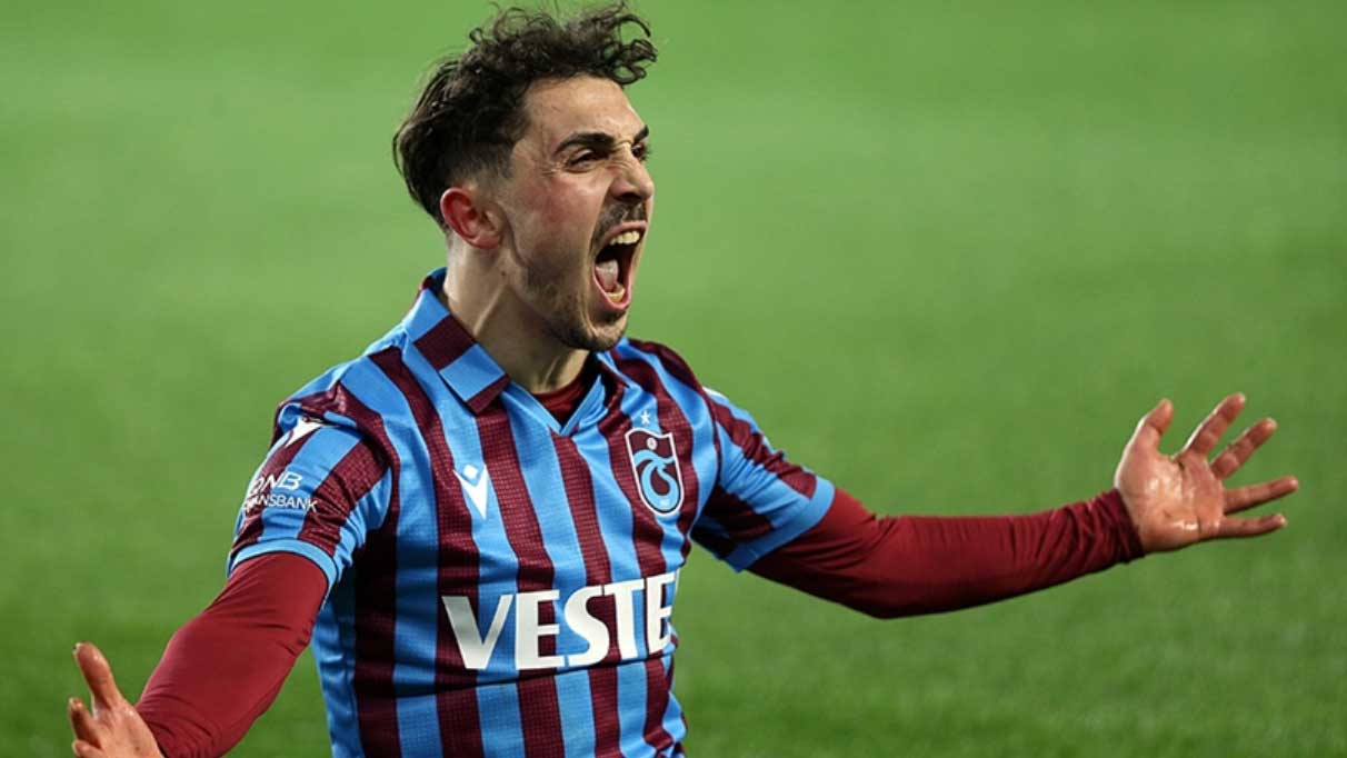 Trabzonspor’da Abdülkadir Ömür’ün sessizliği dikkat çekiyor.