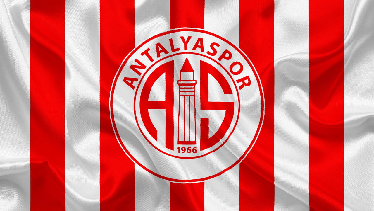 Antalyaspor, Sinan Gümüş ile sözleşmesini karşılıklı olarak feshetti.