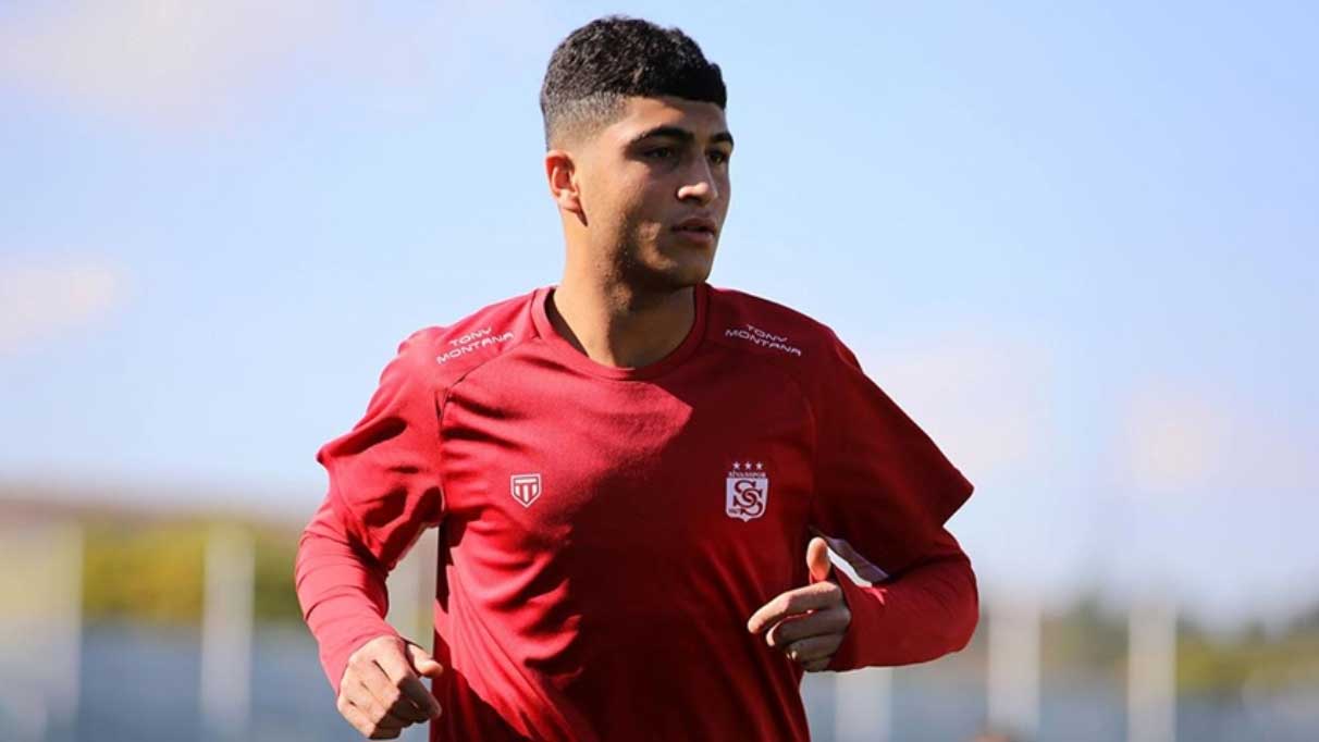 Sivasspor’un genç yeteneği Yunus Emre’nin Premier Lig’e transferi gündemde