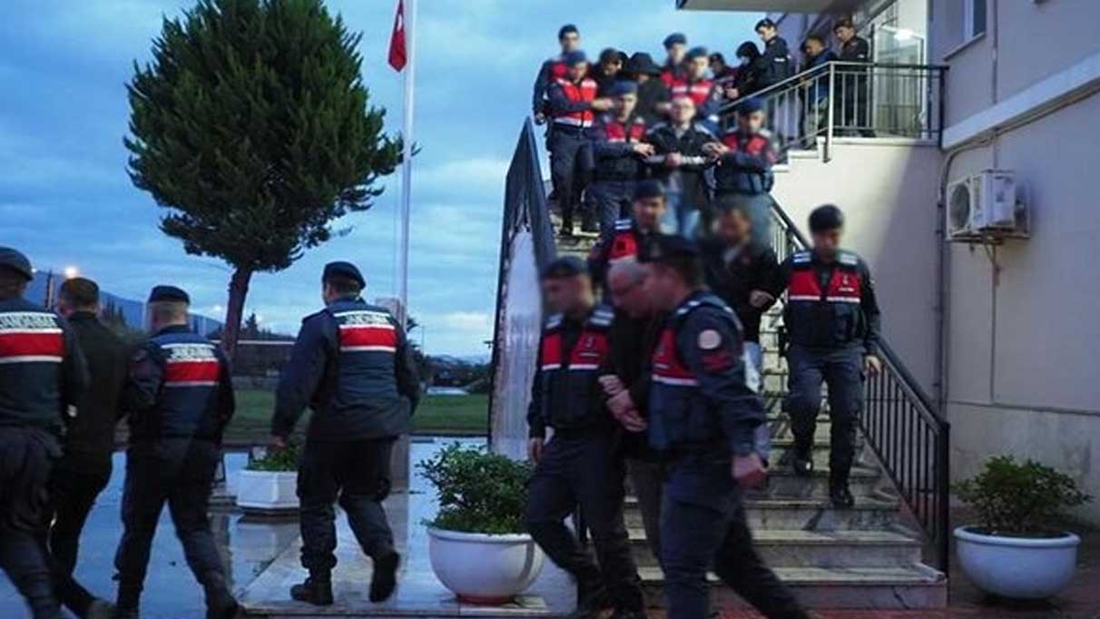 ‘Yeşil reçeteli ilaç’ operasyonunda 8 kişi gözaltına alındı