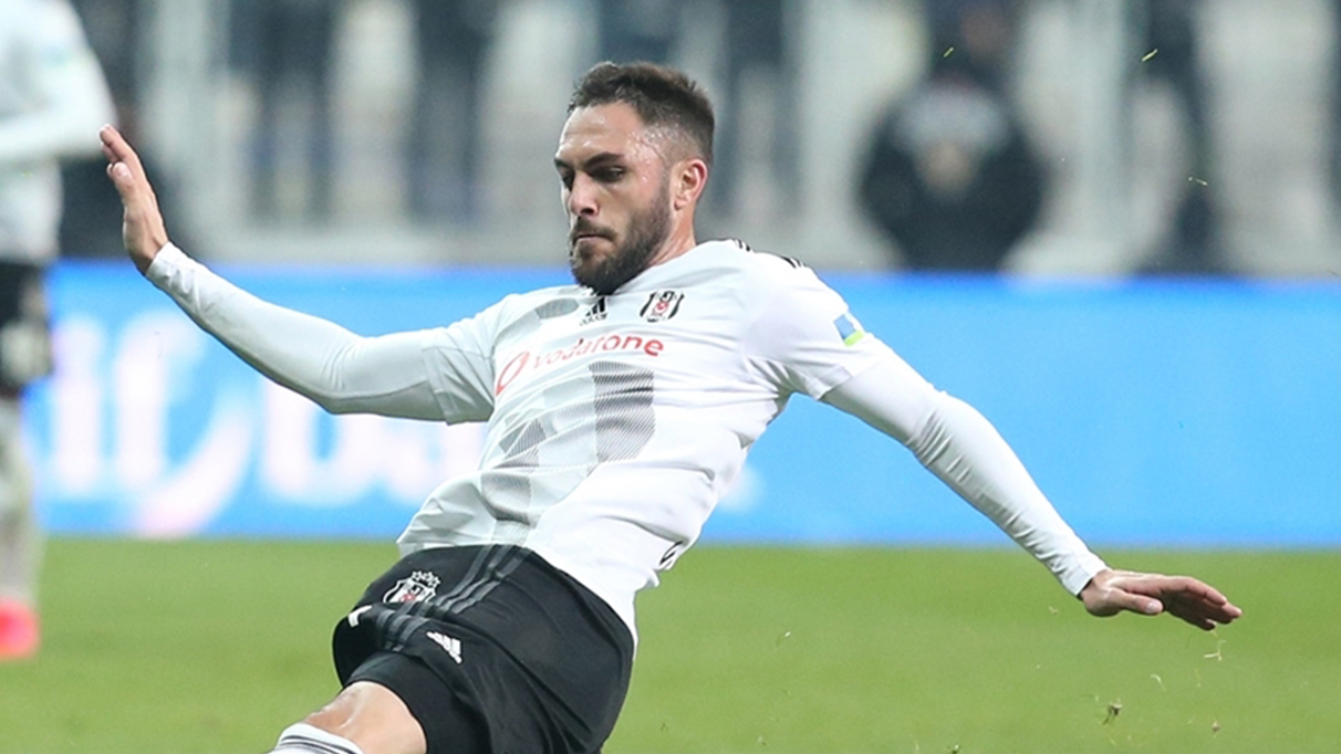 Beşiktaş Kulübü, Victor Ruiz’in ödeme alındığını duyurdu