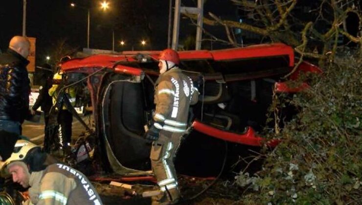 Pendik’te ağaca çarpan araç takla attı: Olay yerinde büyük hasar oluştu