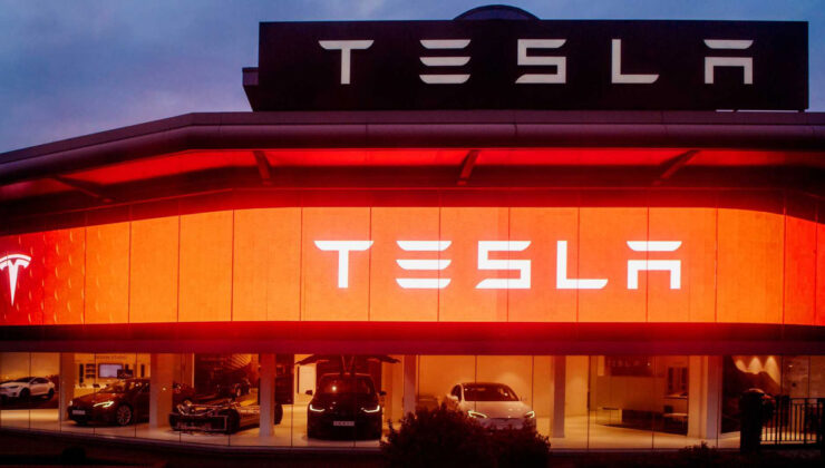 Tesla, kendi şirket sistemini hackleyenlere 9 milyon TL ödül verdi!