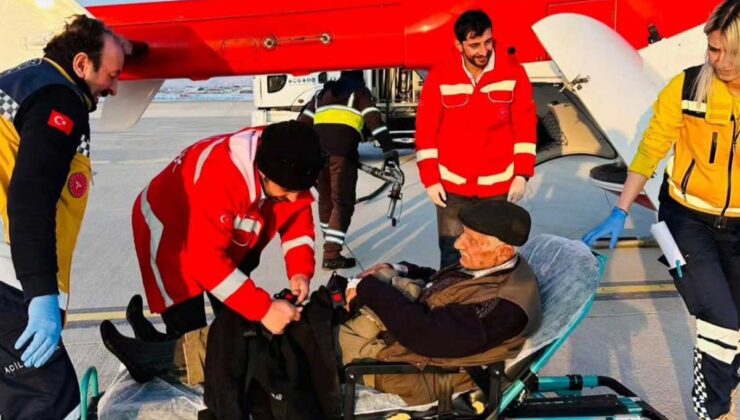 Van’da yaşlı bir hasta için kalp krizi geçirdi, helikopter havalanarak müdahale için hareket etti.