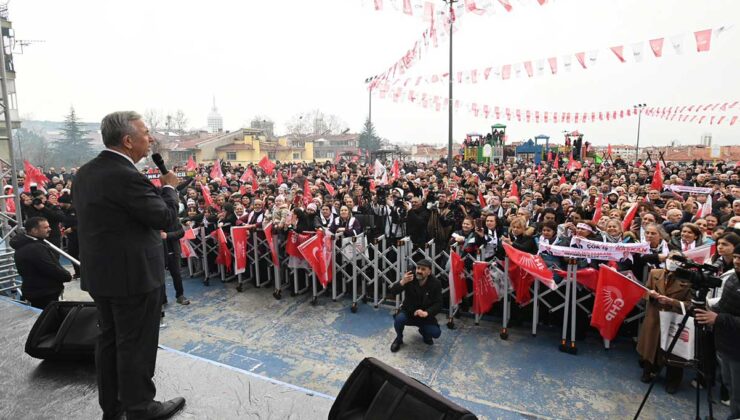 Mansur Yavaş, Ankara Seyranbağları’nda Vatandaşlarla Buluştu: “Televizyonlarda Artık Mansur Yavaş Belediyeciliği Konuşuluyor”