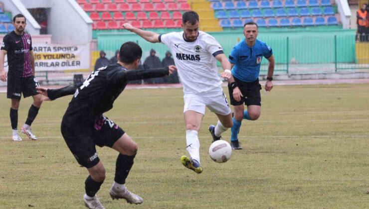 Menemen FK’nın Gol Makinesi Kemal Rüzgar Ligde Fırtına Gibi Esti!