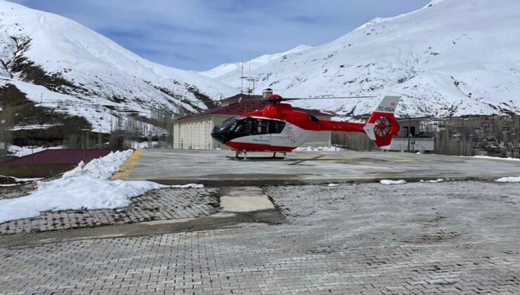 49 yaşındaki hasta için ambulans helikopter havalanıyor