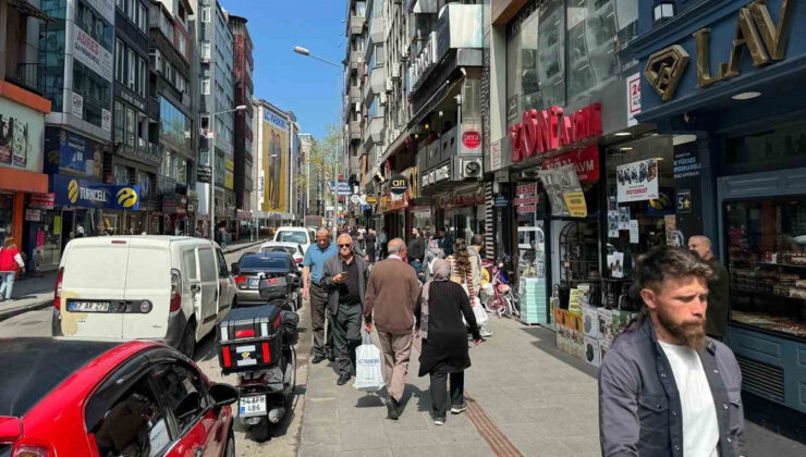 Bayram alışverişinde şeker ve tatlılar yoğun ilgi görüyor!