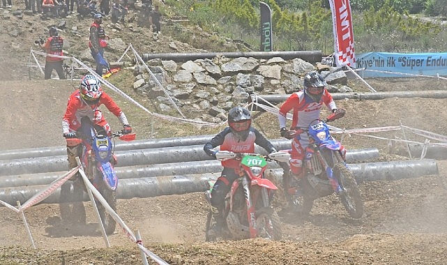 İznik’te Süper Enduro Pistinde Heyecanlı Yarışlar!