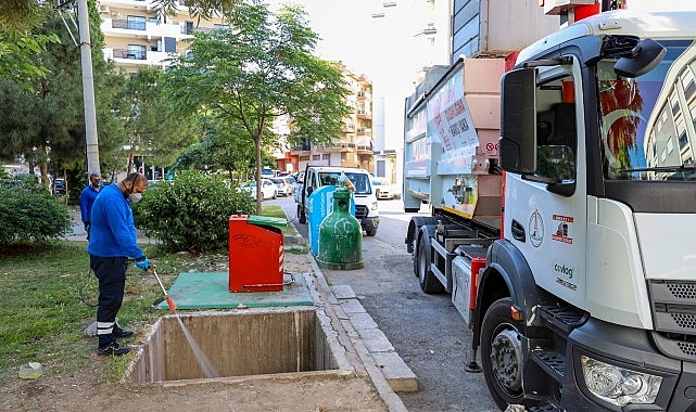 Karşıyaka Belediyesi’nden Çöp Konteynerlerine Özel İlaçlama!